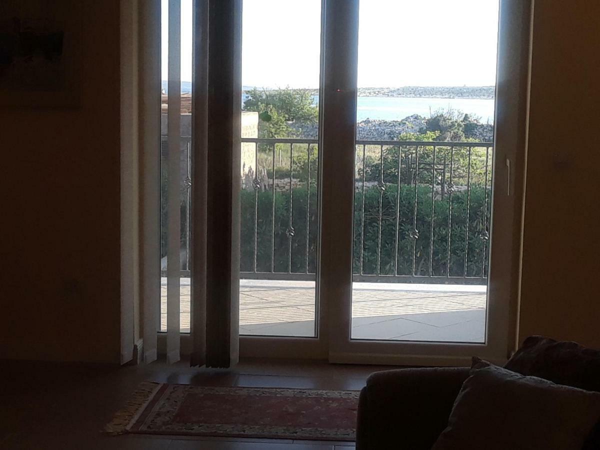 Water View Brand New Apartment, Short Stroll To Beach, Peaceful! Košljun Zewnętrze zdjęcie