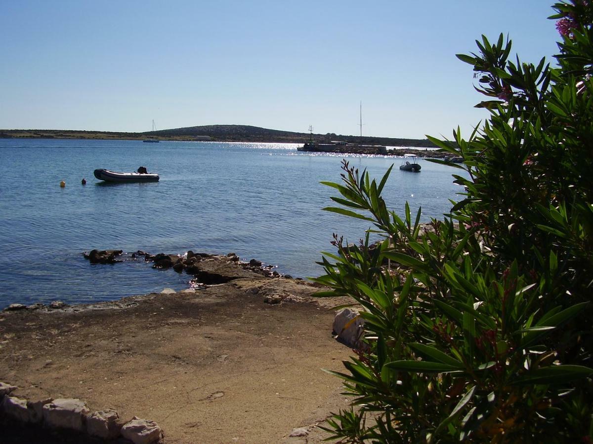 Water View Brand New Apartment, Short Stroll To Beach, Peaceful! Košljun Zewnętrze zdjęcie